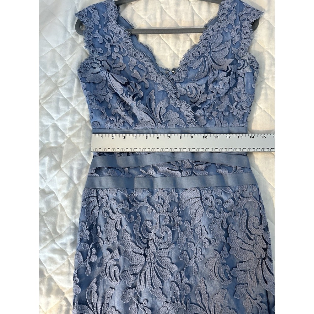 Tadashi Shoji Size 2 Lace Sheath Dress Periwinkle Blue V-Neck Ribbon Waist Party - Picture 15 of 15
